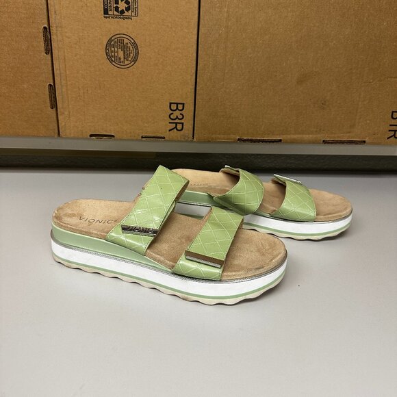 Vionic Brandie Sandals - green - size 11 - Picture 1 of 6